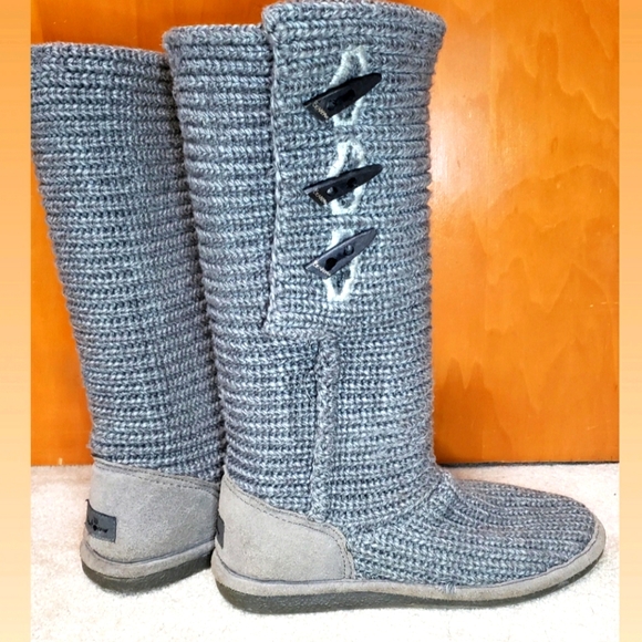 BearPaw Sweater Boots Gray Size 9 - Picture 1 of 3